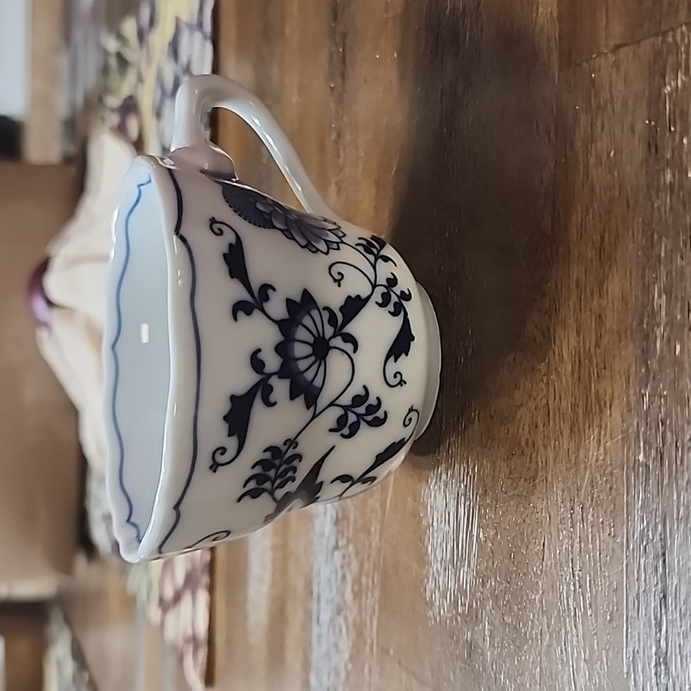 Blue Danube Coffee Cup - Picture 2 of 3
